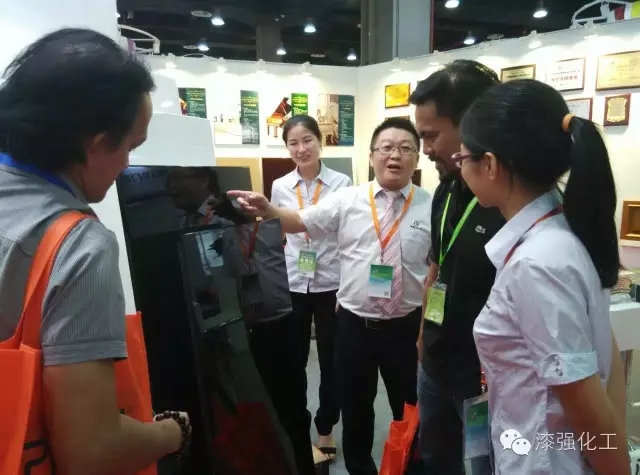 水蜜桃视频在线免费化工亮光漆厂家中博会现场